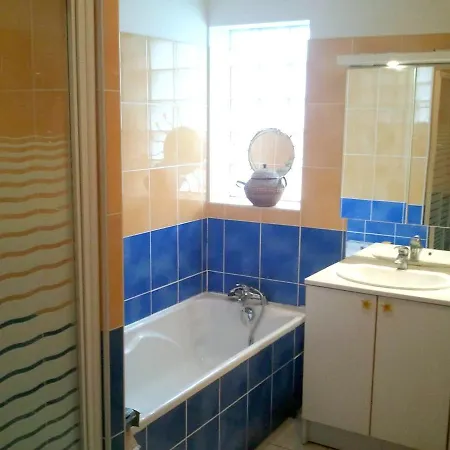 Villa De 3 Chambres A Tarnos Avec Piscine Privee Jardin Clos Et Wifi
